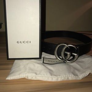 Double G Gucci silver belt